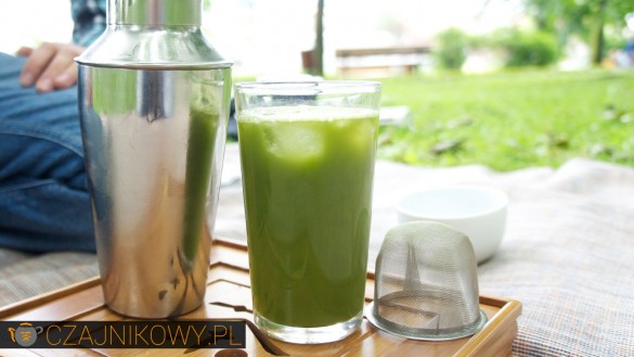 Matcha Zielona Herbata na Zimno z Lodem, przepis na herbatę Matcha